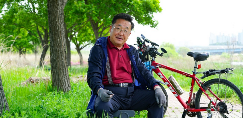 old man bike